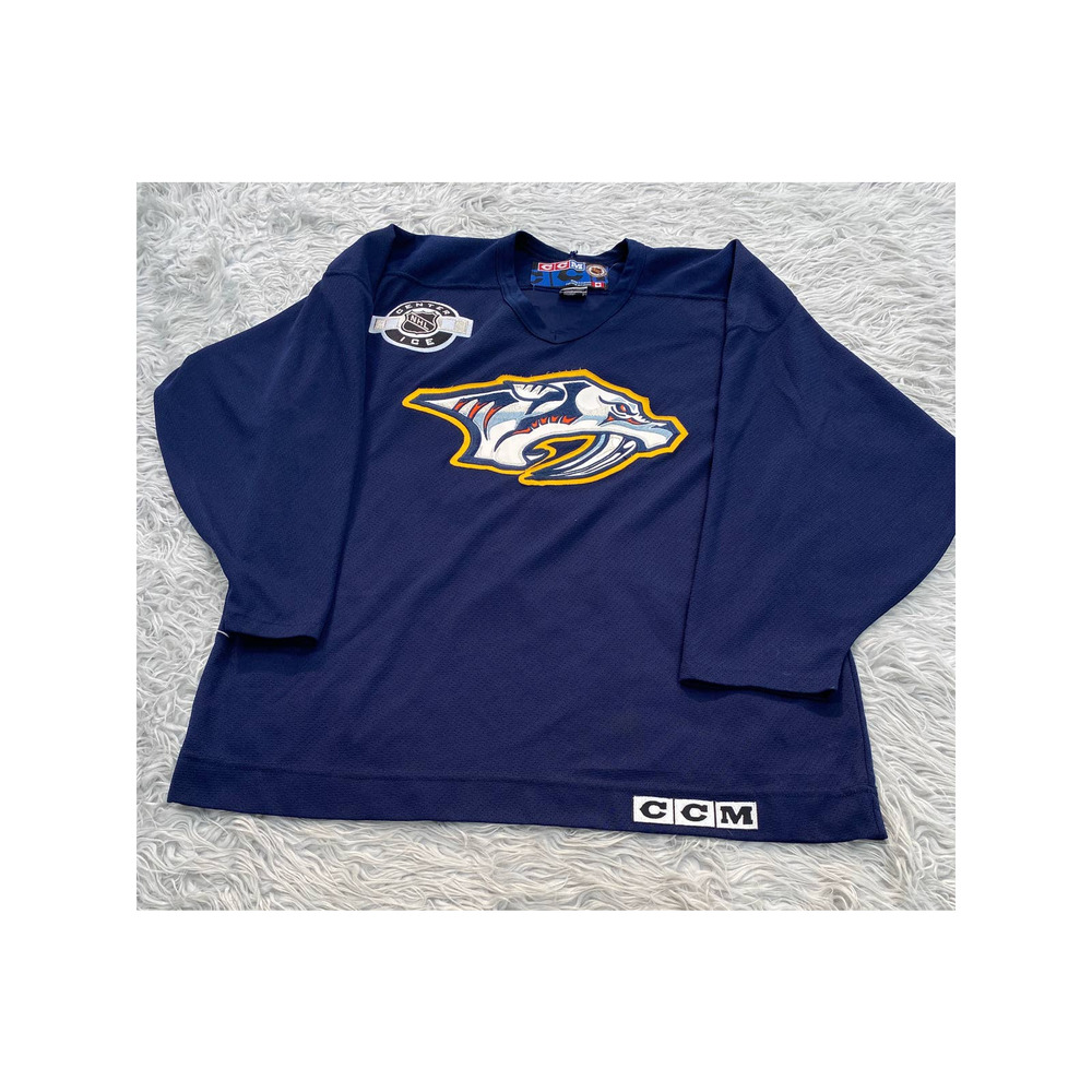 VTG Nashville Predators Dunham Jersey NHL Center Ice CCM Sz L Stitched